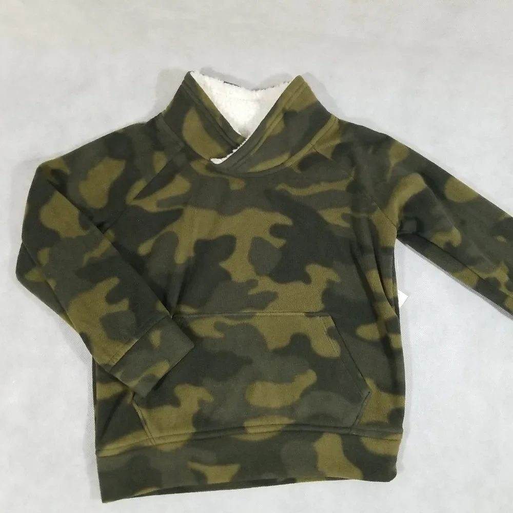 NWT Old Navy Fleece Pullover Sweatshirt ‎ Green Camo Boys Size 3T
